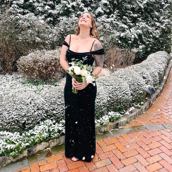 Revelry Sienna Velvet size 8 in color Classic Emerald - Picture 3 of 4